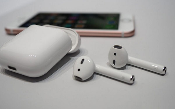 Som sem Fronteiras: Apple AirPods Headphones sem fio