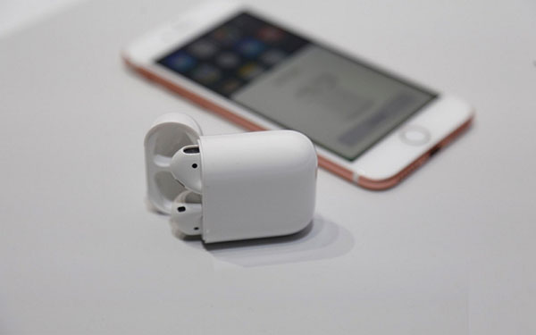 Som sem Fronteiras: Apple AirPods Headphones sem fio