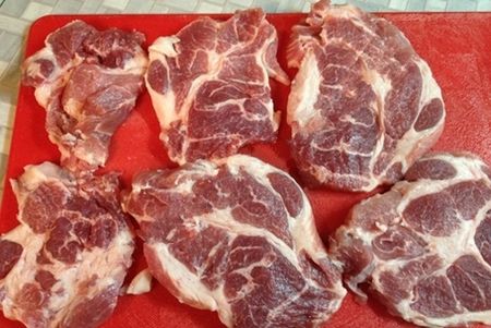 8 regras para cozinhar carne de porco em uma frigideira