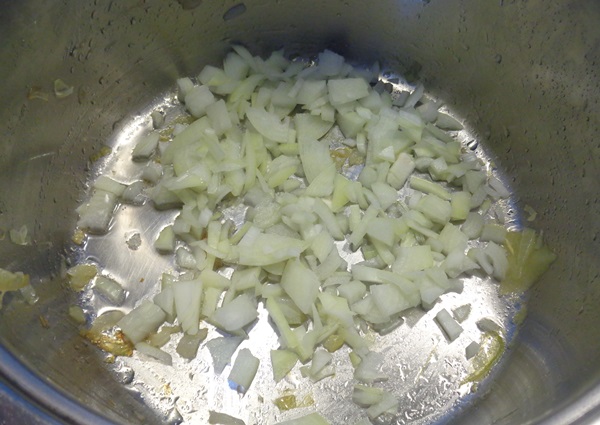 Adjika de abobrinha para o inverno: receitas passo a passo do espaço em branco com uma foto