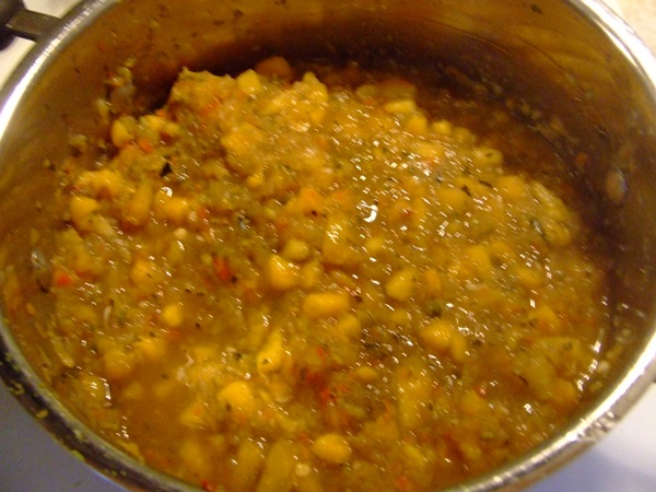 Adjika de abobrinha para o inverno: receitas passo a passo do espaço em branco com uma foto