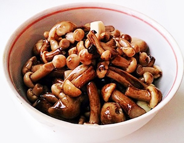 Receitas com uma foto de um menu modesto mas saboroso, ou O que você pode comer no post antes da Páscoa