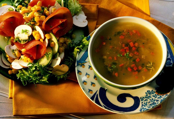 Receitas com uma foto de um menu modesto mas saboroso, ou O que você pode comer no post antes da Páscoa