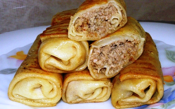 Segredos de culinária: receitas para as mais deliciosas panquecas recheadas com fotos e vídeos