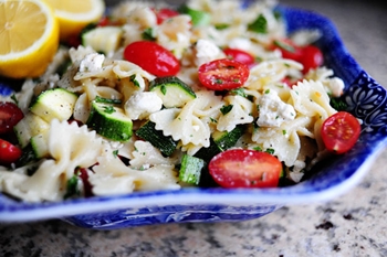 Receita para uma salada interessante com abobrinha
