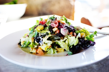 Foto da receita para uma salada leve e original para o aniversário de "Nova York"
