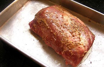 Como assar um pescoço de porco em um forno Imagem de uma receita de um pescoço de porco assado no forno