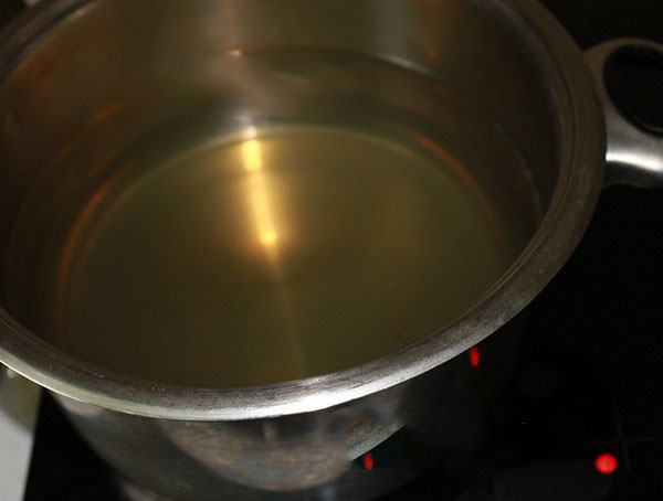 Pepinos crocantes para o inverno - decapados, sem vinagre, sem esterilização. As melhores receitas simples com fotos de pepinos crocantes em latas com vodka