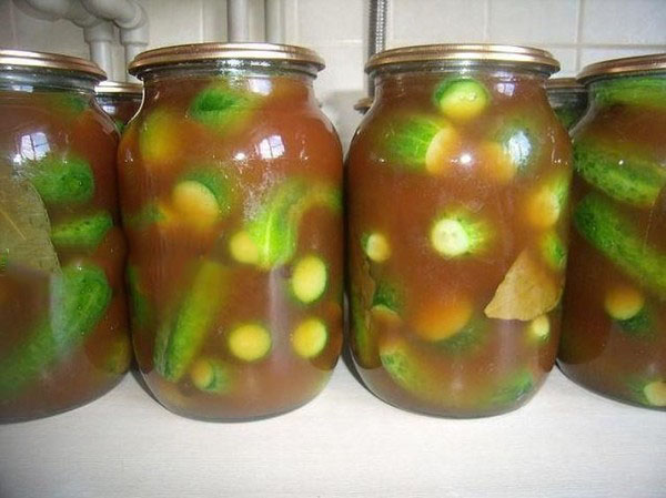 Pepinos crocantes para o inverno - decapados, sem vinagre, sem esterilização. As melhores receitas simples com fotos de pepinos crocantes em latas com vodka