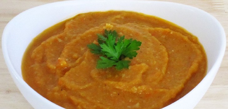 Caviar de abobrinha - receitas com maionese, pimenta, através de um moedor de carne, em uma multivariada