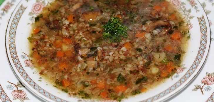 Como cozinhar sopa de trigo mourisco