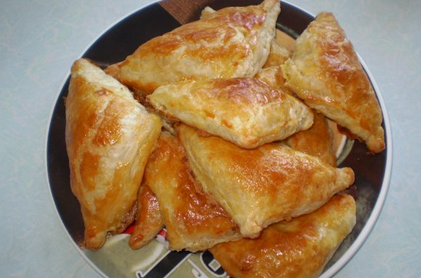 Como assar tortas em um forno de microondas