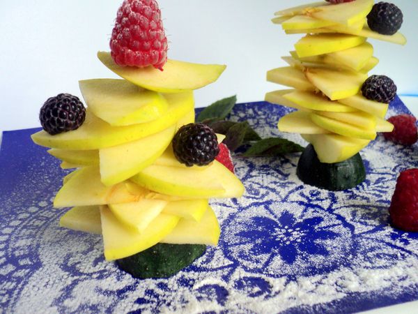 Serviço e servir belas frutas