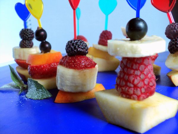 Serviço e servir belas frutas