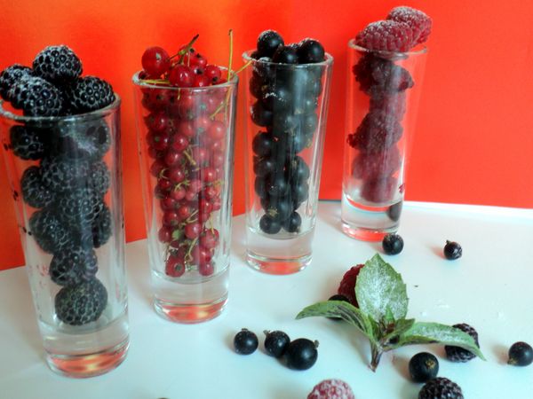 Serviço e servir belas frutas