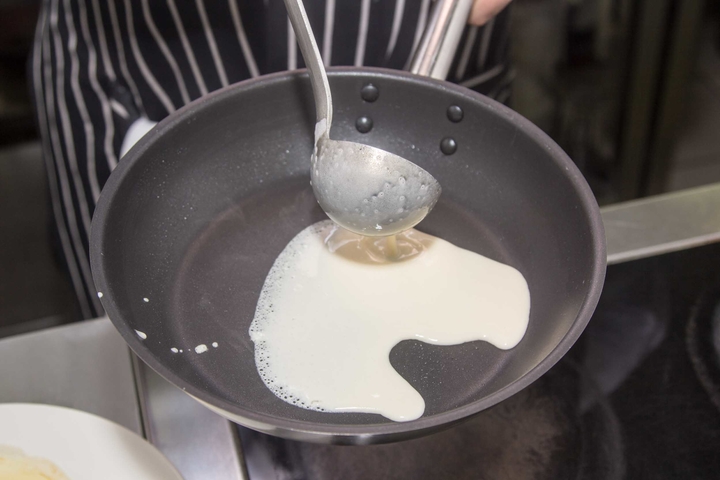 Como cozinhar panquecas com iogurte - as melhores receitas com uma foto