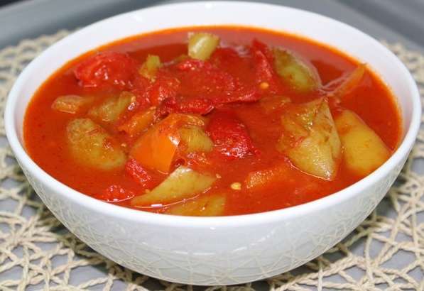 Como fazer lecho de tomate e pimenta