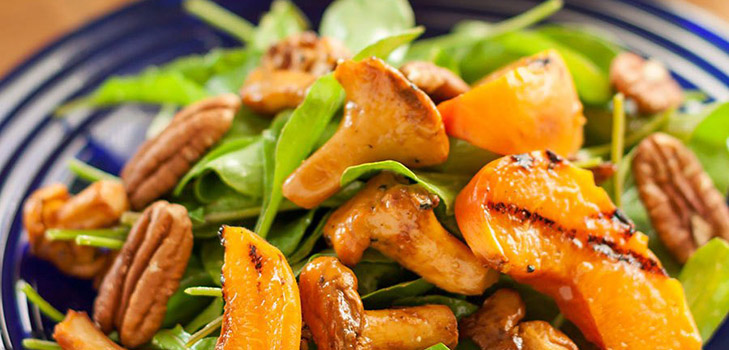 Como cozinhar chanterelles em uma frigideira