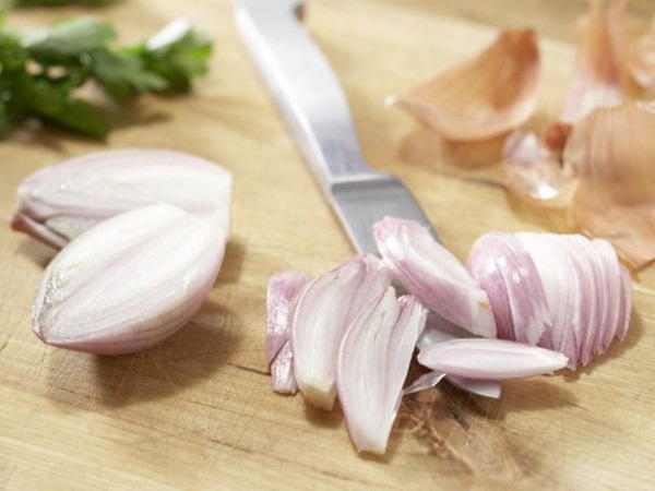 Como cozinhar chanterelles em uma frigideira