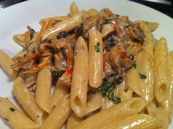 Como cozinhar chanterelles em uma frigideira