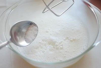 Como cozinhar merengue, uma deliciosa receita com uma foto