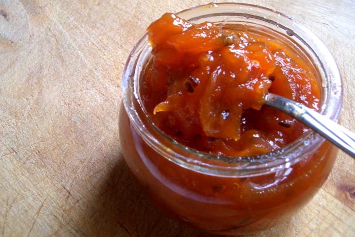 Como ferver um atolamento de cloudberry: uma receita com uma foto
