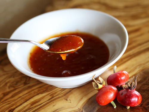 Como preparar brewed de um dogrose para o inverno: a receita para um lanche de cinco minutos