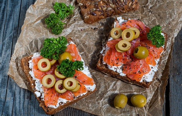 Como escolher salmão em salmoura: receitas