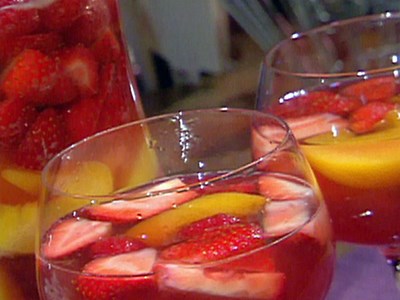 Sangria com vinho rosa 