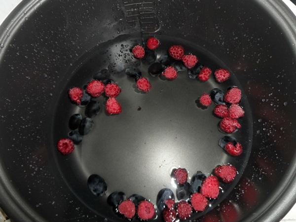 Contagem deliciosa de framboesas para o inverno