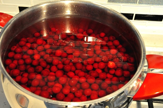 Compota perfumada de cereja para o inverno - receita