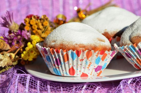 Receita passo a passo para muffins com ameixas