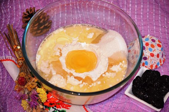 Receita passo a passo para muffins com ameixas