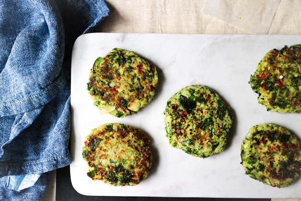 Deliciosas panquecas de calabresas em receitas rápidas