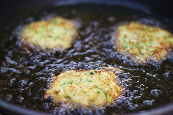 Deliciosas panquecas de calabresas em receitas rápidas