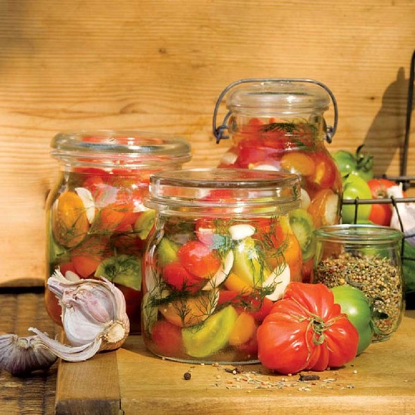 Tomates com alho para o inverno, receitas. Colhendo tomates com alho para o inverno: uma receita para cozinhar rápido, sem esterilização, salgada sem tomar banho