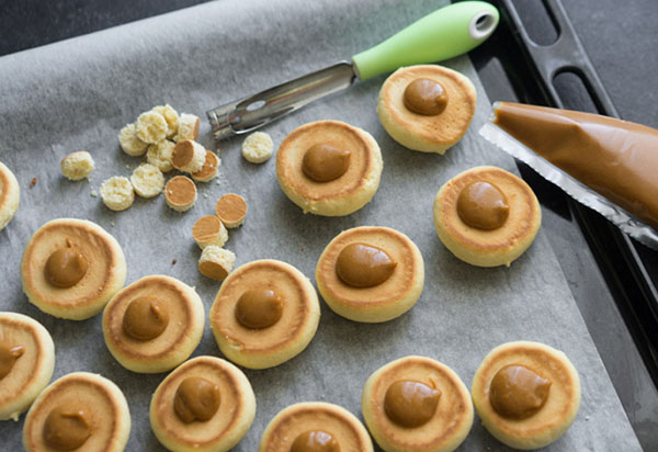 Receita de férias: Bolo de pêssego com enchimento de creme