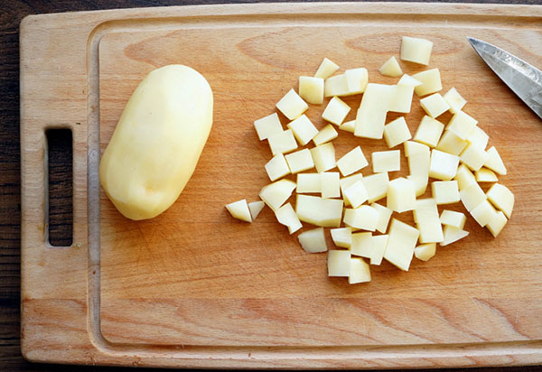 Uma receita simples: sopa cremosa com cogumelos