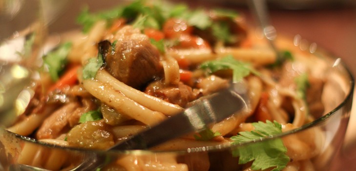 Massa com carne de porco