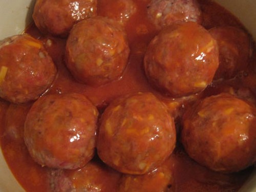 Como cozinhar deliciosas bolotas de carne