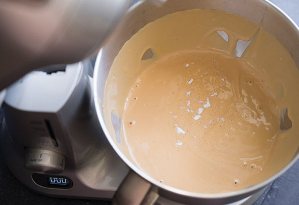 Receita para um delicioso sorvete caseiro com caramelo