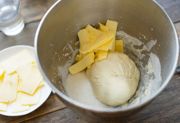Receita para um bolo de Easter de Andy Chef