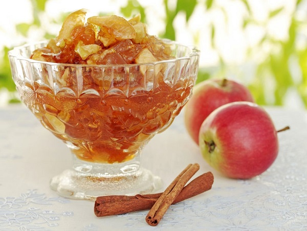 Como cozinhar geléia de maçã com canela em um multivark