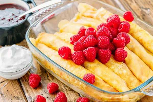 Receitas originais para panquecas no Pancake Day 2017 passo a passo com a foto: sobre leite, kefir, levedura, com recheios para todos os gostos