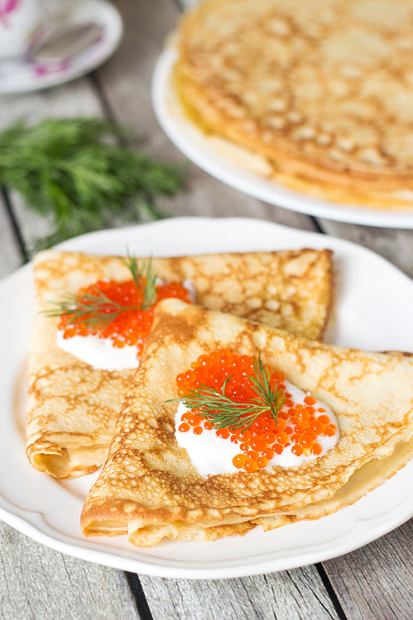 Receitas originais para panquecas no Pancake Day 2017 passo a passo com a foto: sobre leite, kefir, levedura, com recheios para todos os gostos