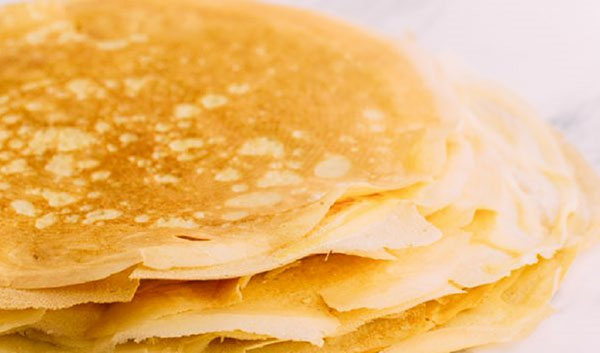 Receitas originais para panquecas no Pancake Day 2017 passo a passo com a foto: sobre leite, kefir, levedura, com recheios para todos os gostos