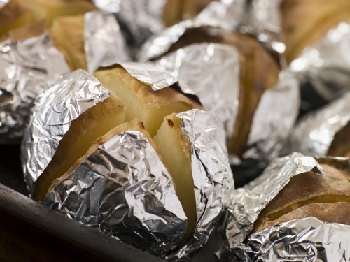 Como cozinhar deliciosas batatas assadas