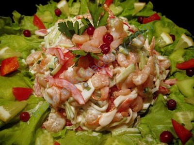 Salada de camarão e lula