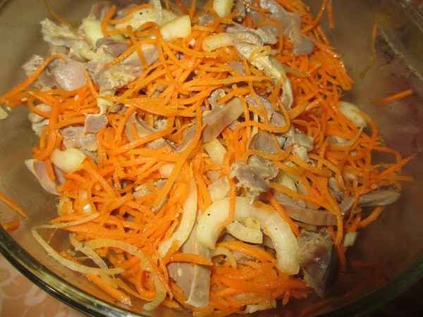 Salada de estômago de galinha