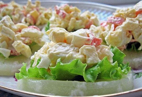 Saladas para o Ano Novo de 2016 com uma foto: simples e deliciosa. Saladas para o Ano Novo de 2016, receitas para o cardápio de Ano Novo